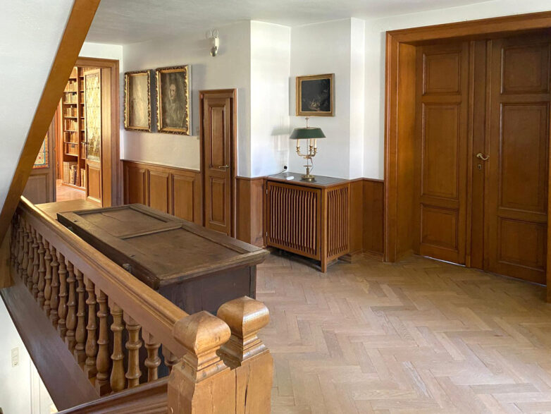 5f293f5b-2472-4894-9612-64e46cb38d69